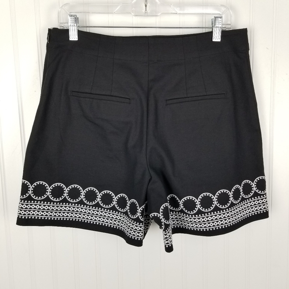 Ann Taylor Womens Shorts Size 8 Black White Dressy Fitted High Rise Embroidered - Picture 3 of 10